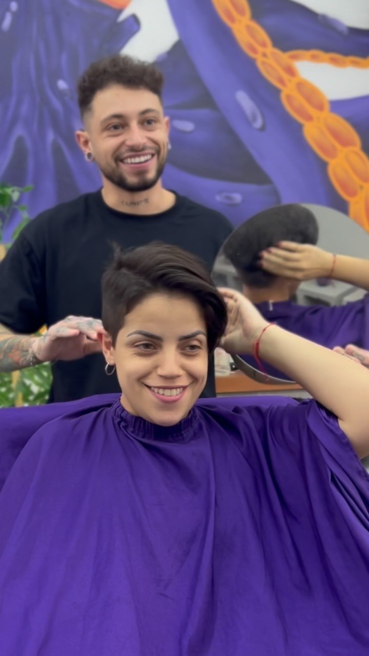 Corte feminino curto: estilo moderno e versátil no Estúdio Ekko
